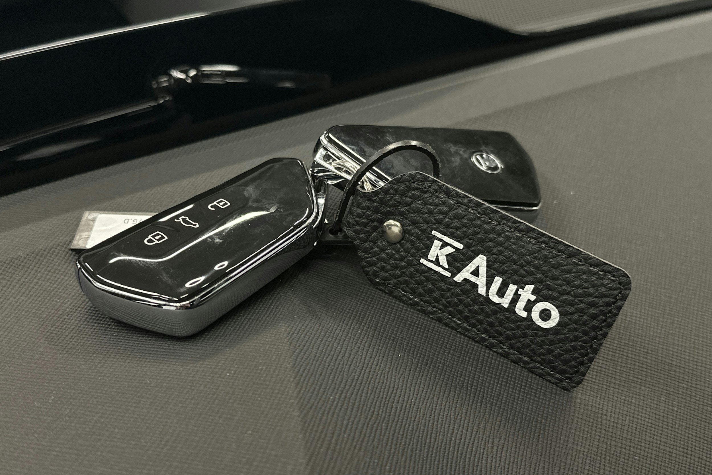 harmaa Skoda Enyaq 2024 kuva 40.