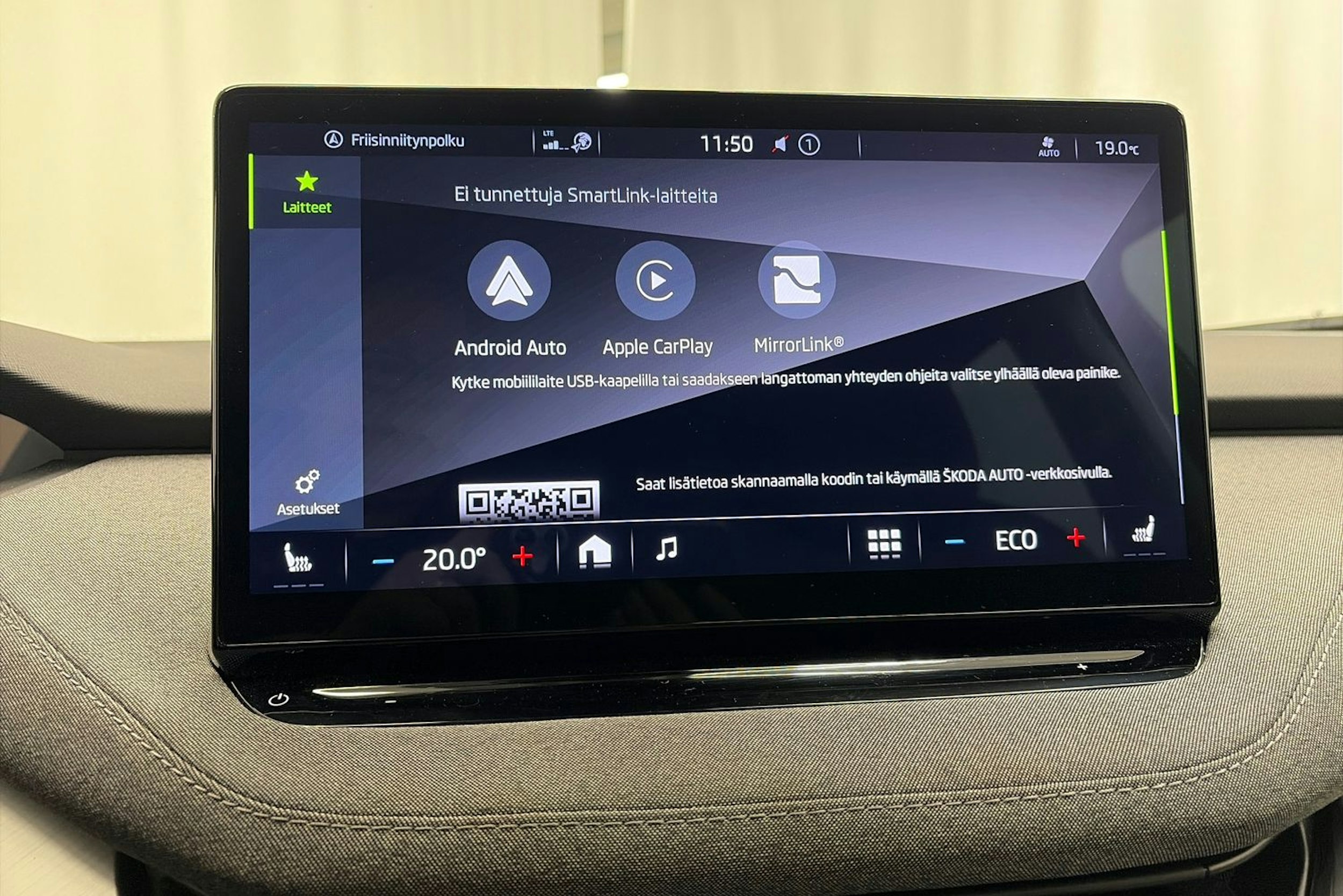 harmaa Skoda Enyaq 2023 kuva 23.