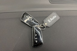 harmaa Skoda Enyaq 2023 kuva 28.