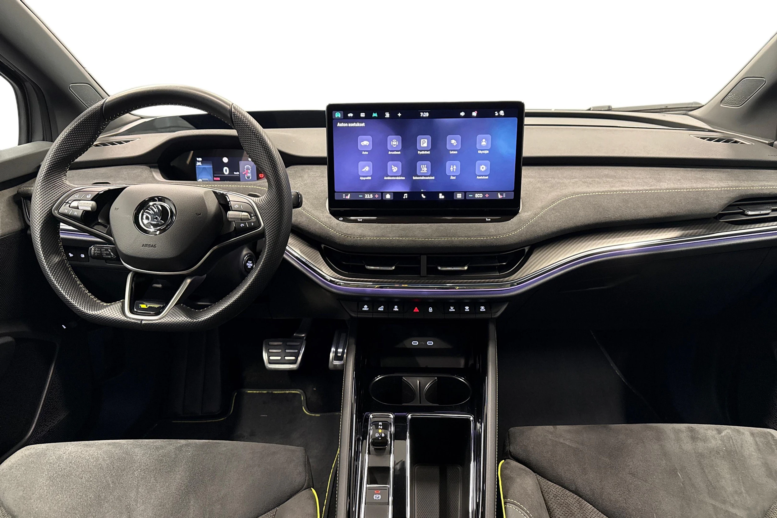 harmaa Skoda Enyaq 2024 kuva 9.