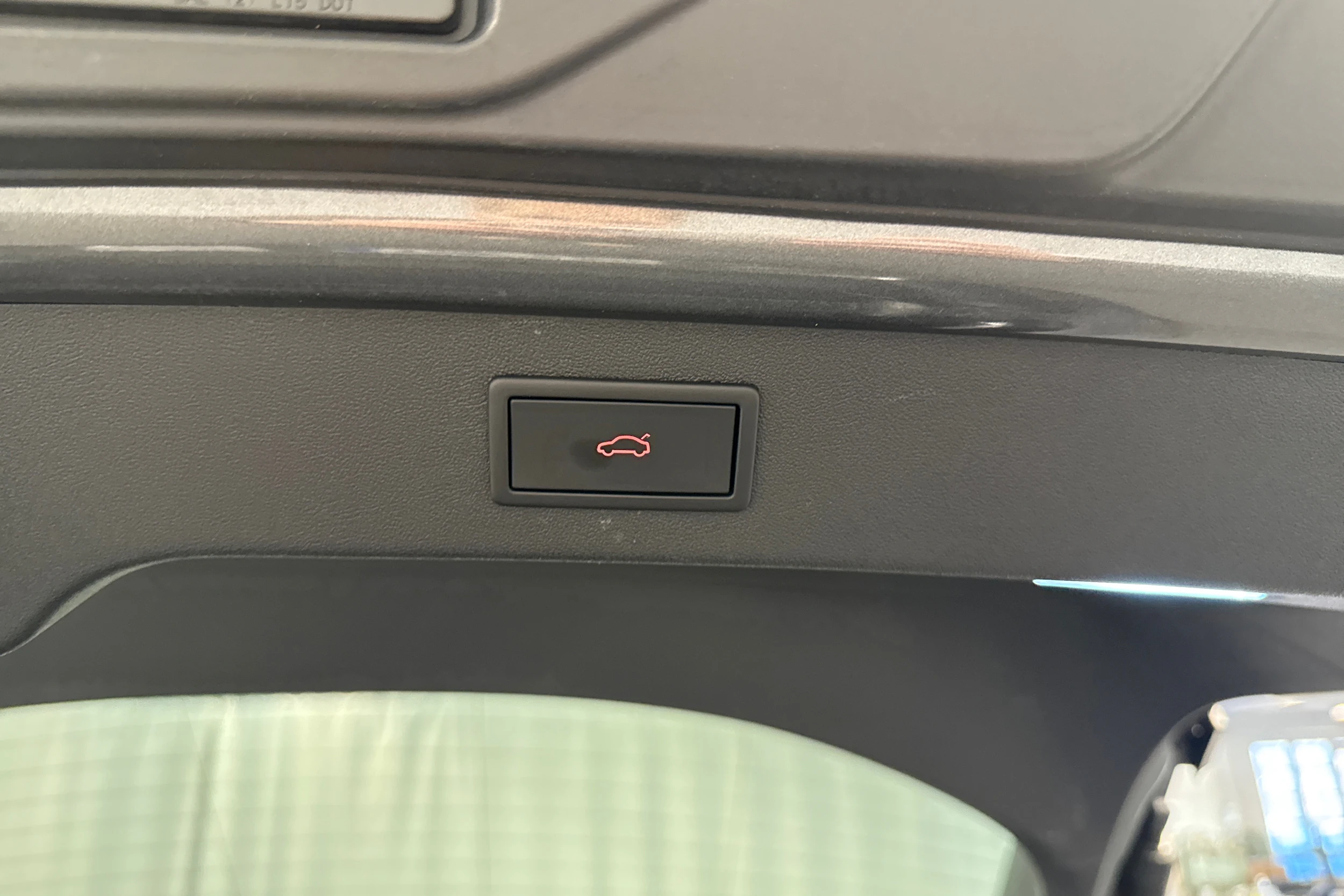 harmaa Skoda Enyaq 2024 kuva 35.