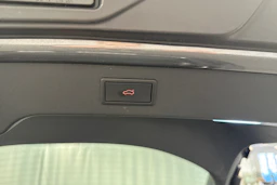 harmaa Skoda Enyaq 2024 kuva 35.