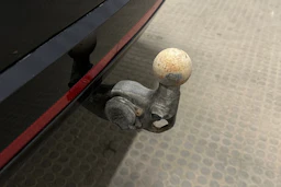 musta Skoda Enyaq 2024 kuva 13.