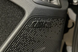 musta Skoda Enyaq 2024 kuva 19.