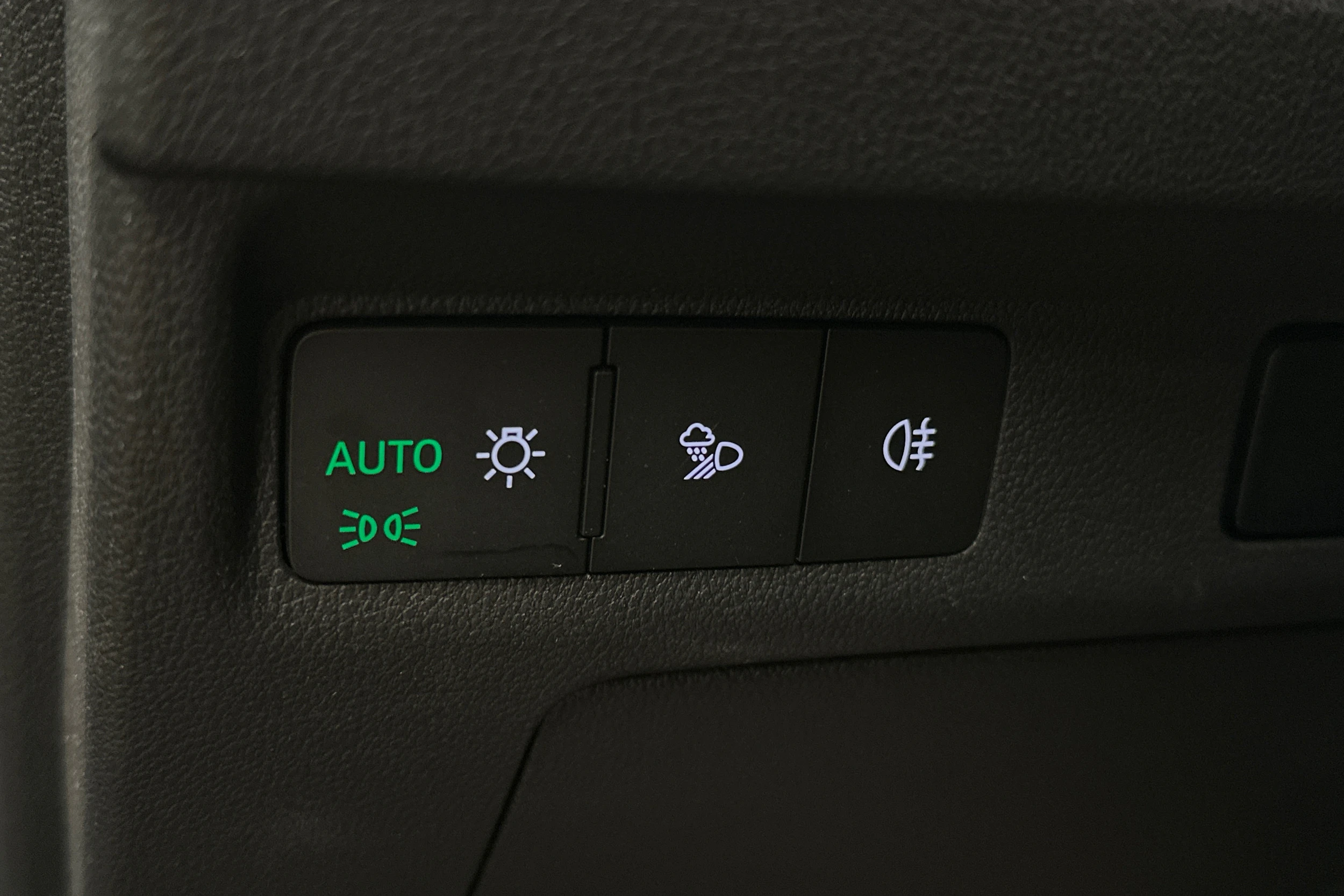 musta Skoda Enyaq 2024 kuva 20.