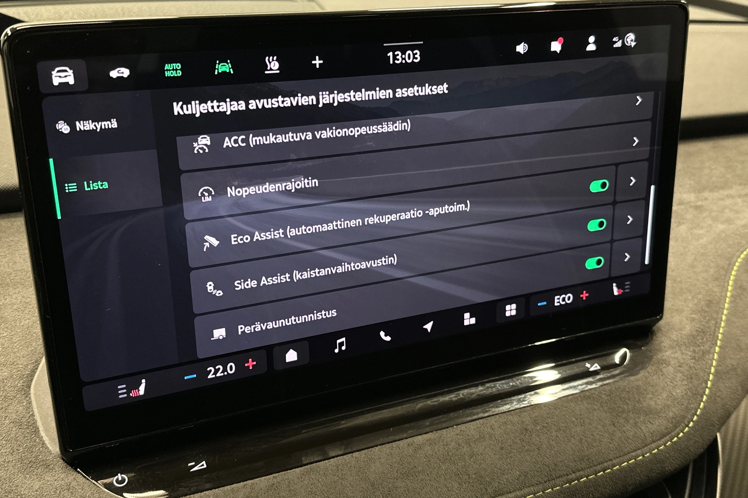 musta Skoda Enyaq 2024 kuva 31.