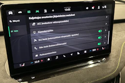 musta Skoda Enyaq 2024 kuva 31.