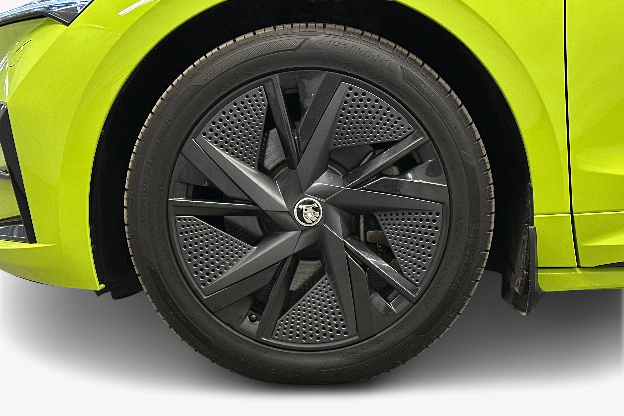 vihreä Skoda Enyaq 2024 kuva 12.