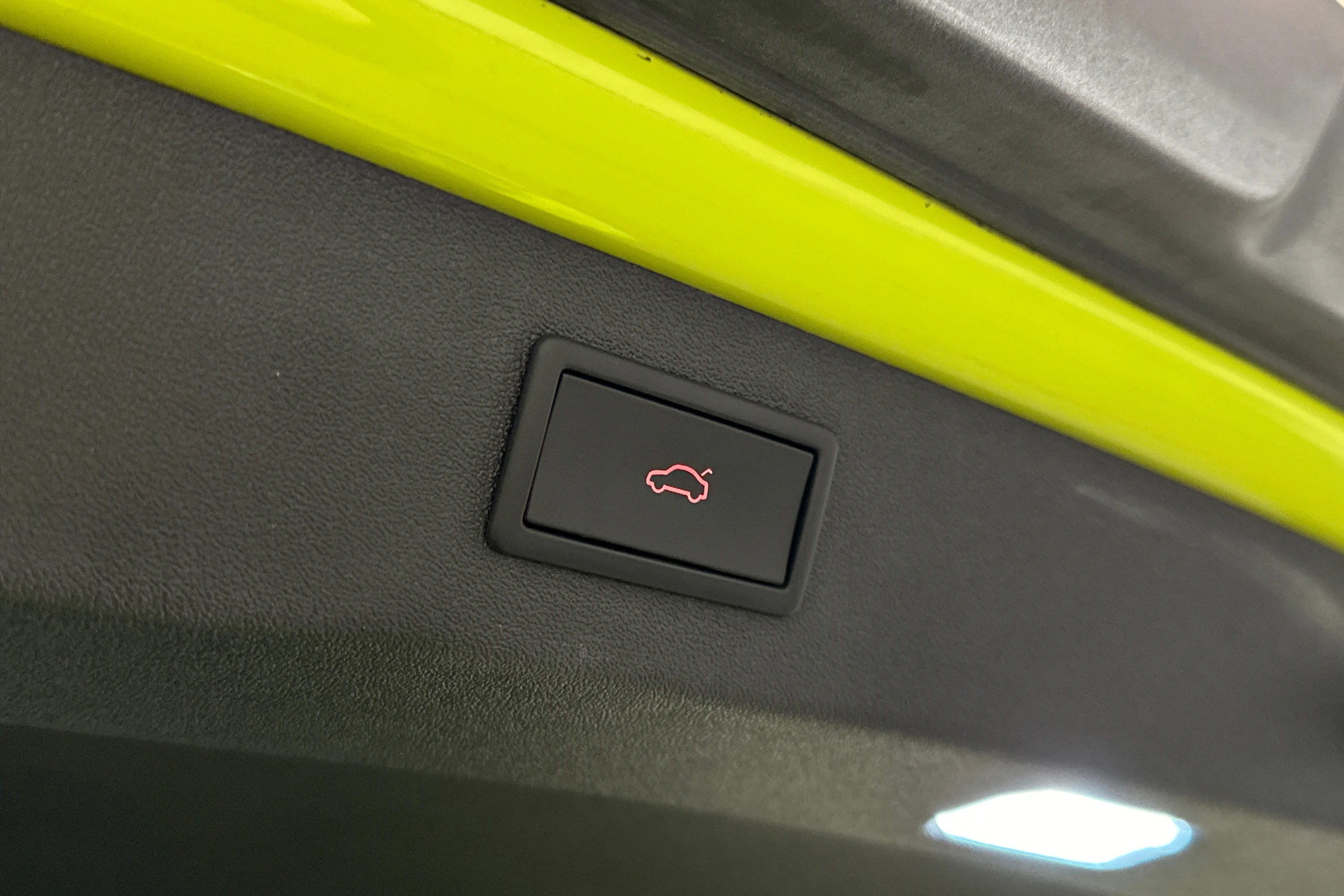 vihreä Skoda Enyaq 2024 kuva 16.