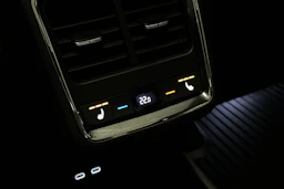 vihreä Skoda Enyaq 2024 kuva 18.