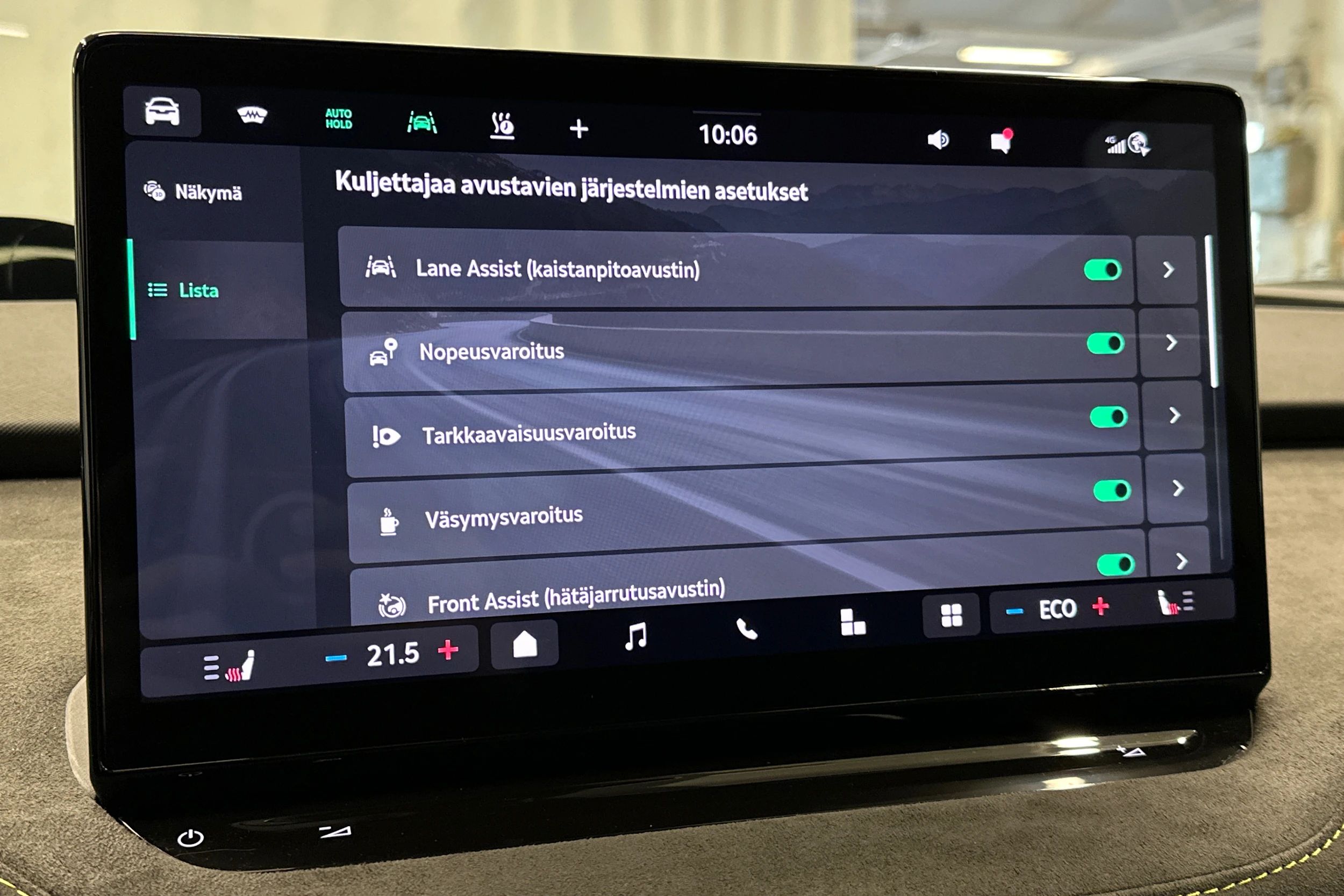 vihreä Skoda Enyaq 2024 kuva 29.