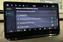 vihreä Skoda Enyaq 2024 kuva 30.