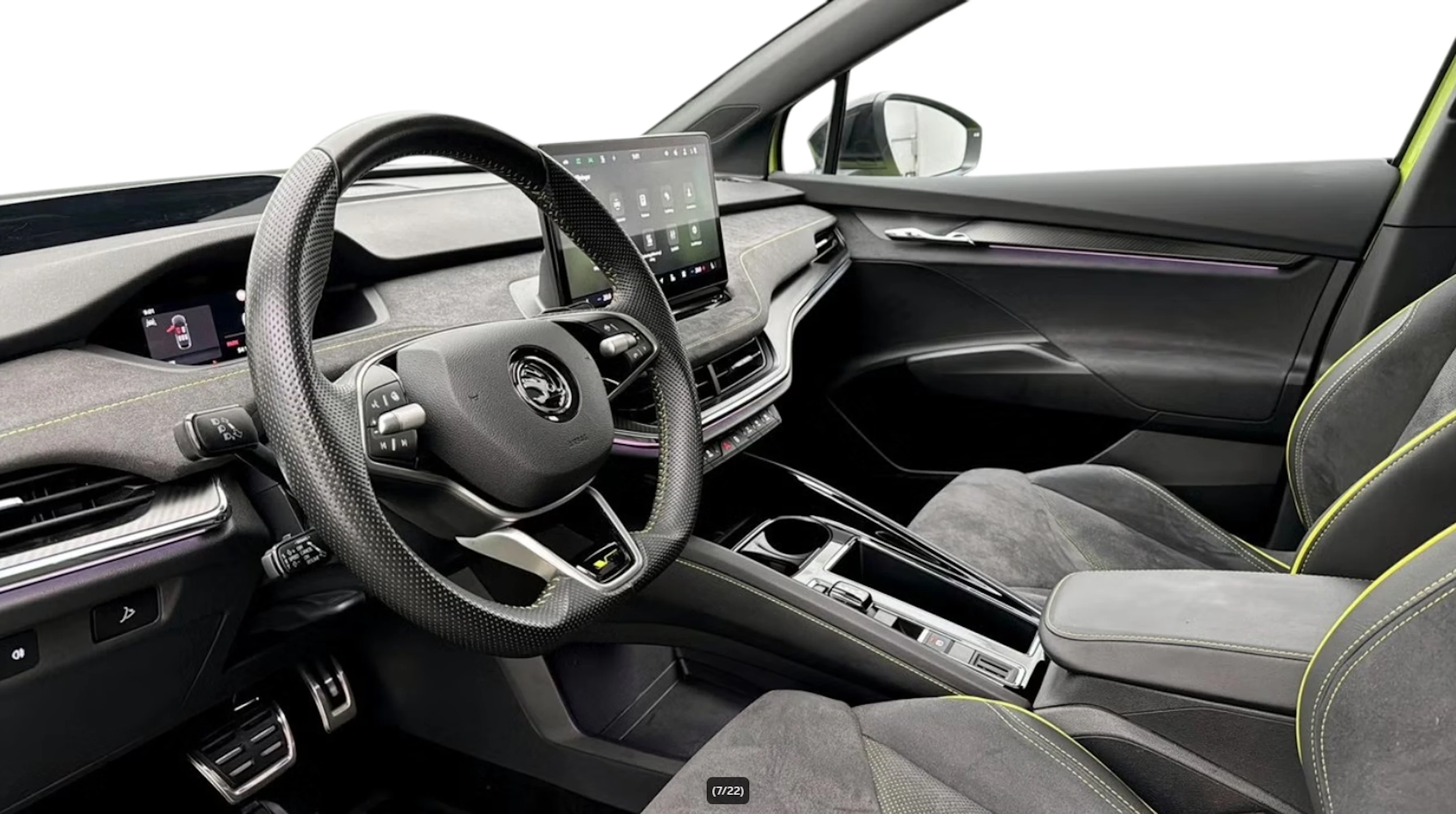 vihreä Skoda Enyaq 2025 kuva 4.
