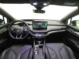 vihreä Skoda Enyaq 2025 kuva 3.