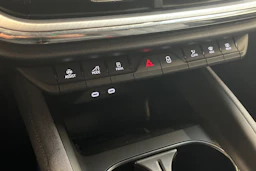 oranssi Skoda Enyaq 2025 kuva 15.