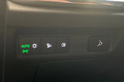 oranssi Skoda Enyaq 2025 kuva 19.