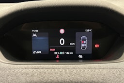 punainen Skoda Enyaq 2025 kuva 24.