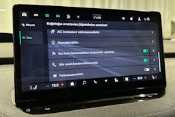 punainen Skoda Enyaq 2025 kuva 29.