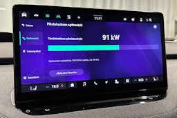 punainen Skoda Enyaq 2025 kuva 30.