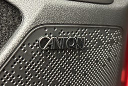 punainen Skoda Enyaq 2025 kuva 36.