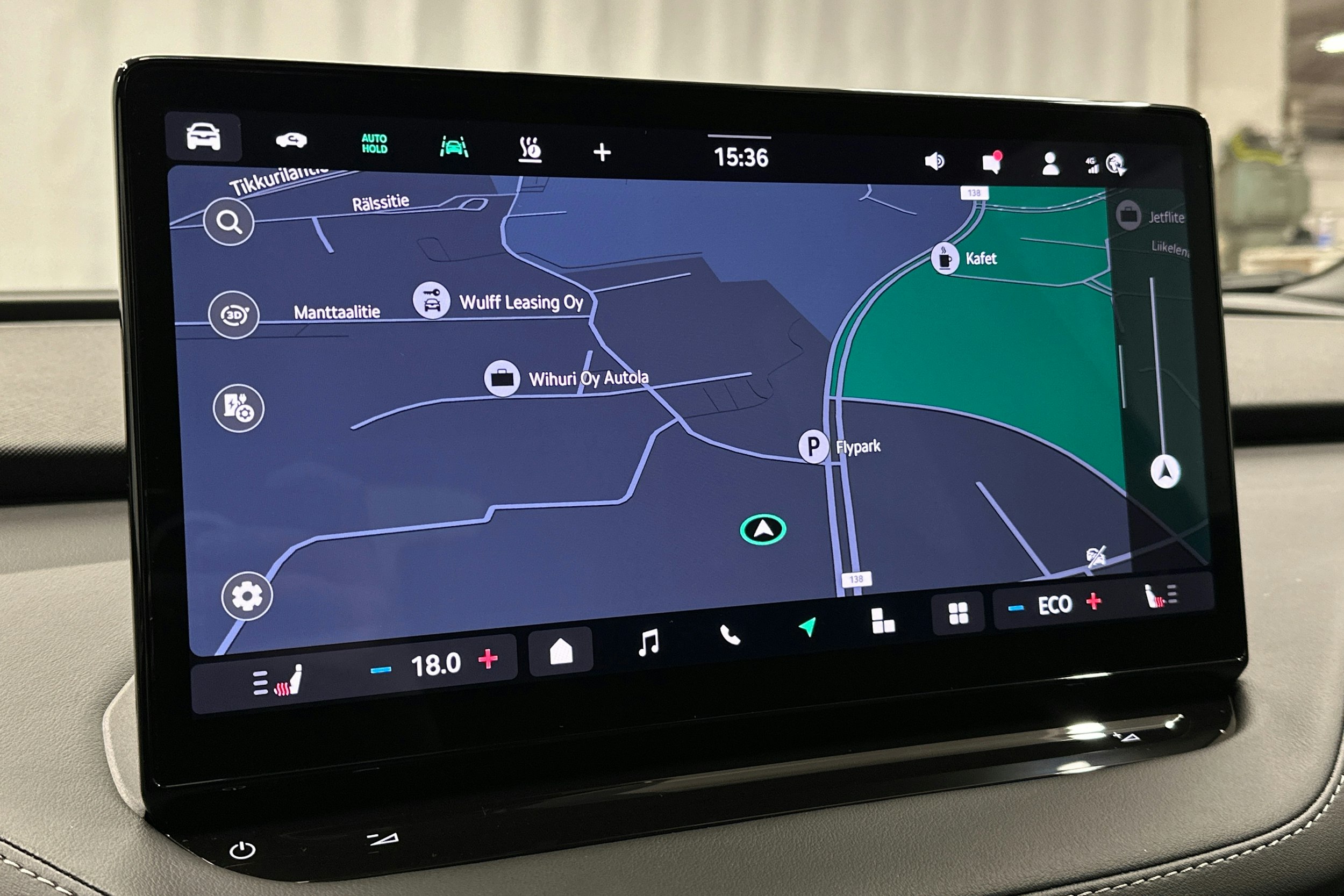 punainen Skoda Enyaq 2025 kuva 25.