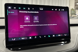 punainen Skoda Enyaq 2025 kuva 26.