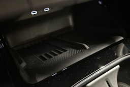 punainen Skoda Enyaq 2025 kuva 35.