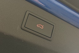 sininen Skoda Enyaq 2025 kuva 15.