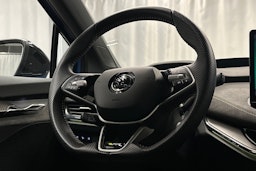 sininen Skoda Enyaq 2025 kuva 21.