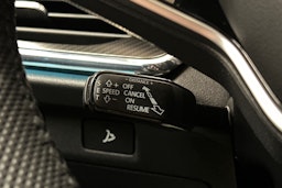 oranssi Skoda Enyaq 2025 kuva 24.