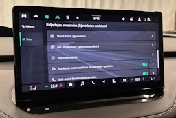 oranssi Skoda Enyaq 2025 kuva 31.