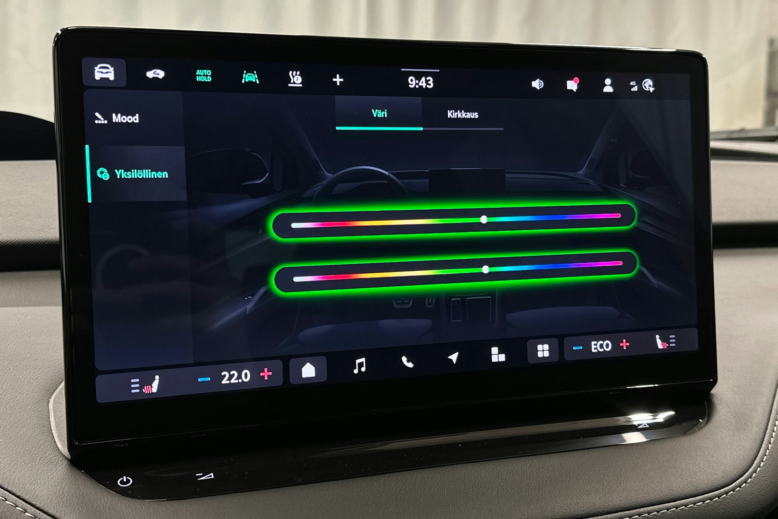 oranssi Skoda Enyaq 2025 kuva 33.
