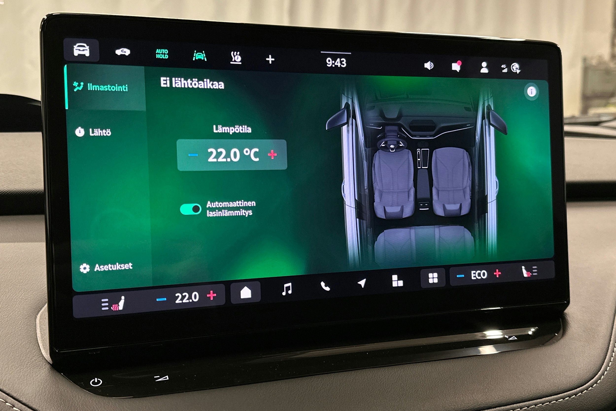 oranssi Skoda Enyaq 2025 kuva 34.