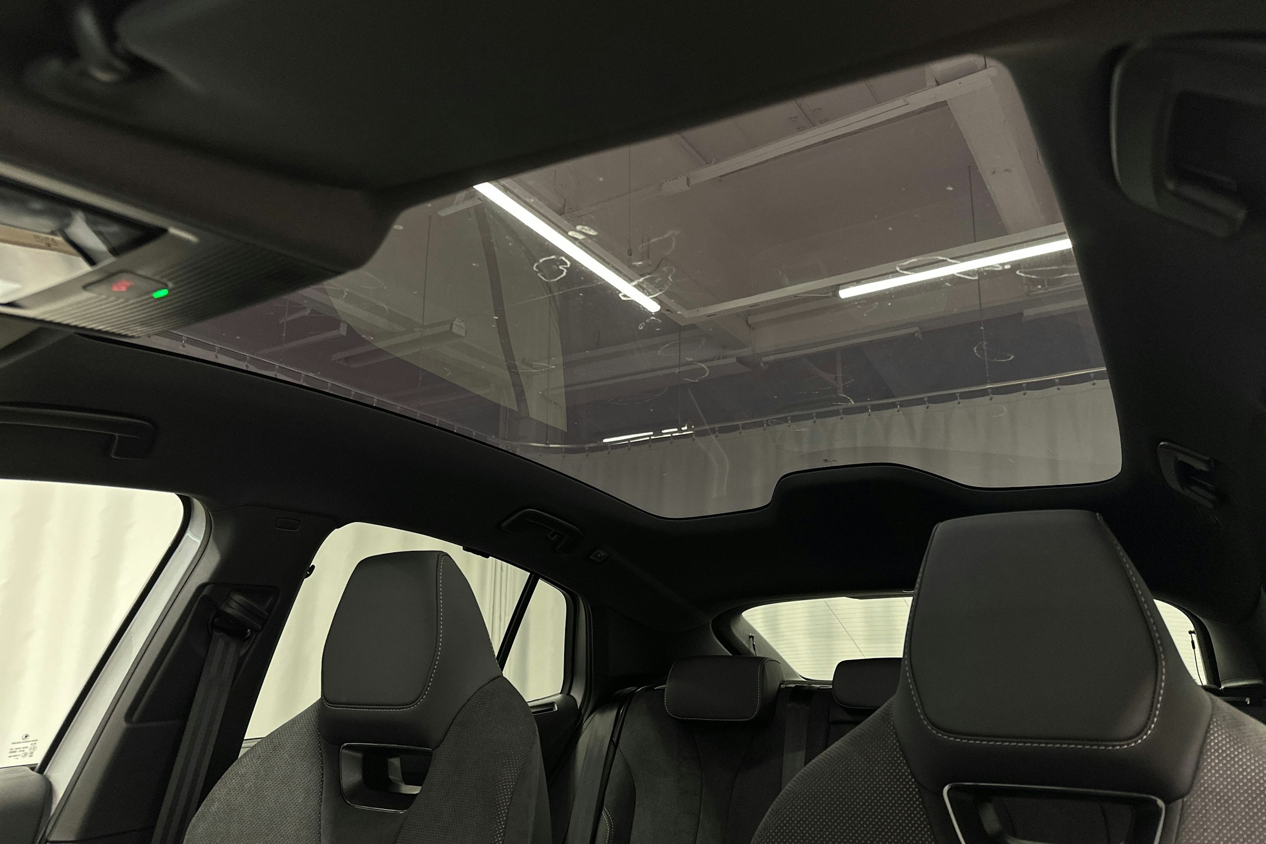 hopea Skoda Enyaq 2025 kuva 35.