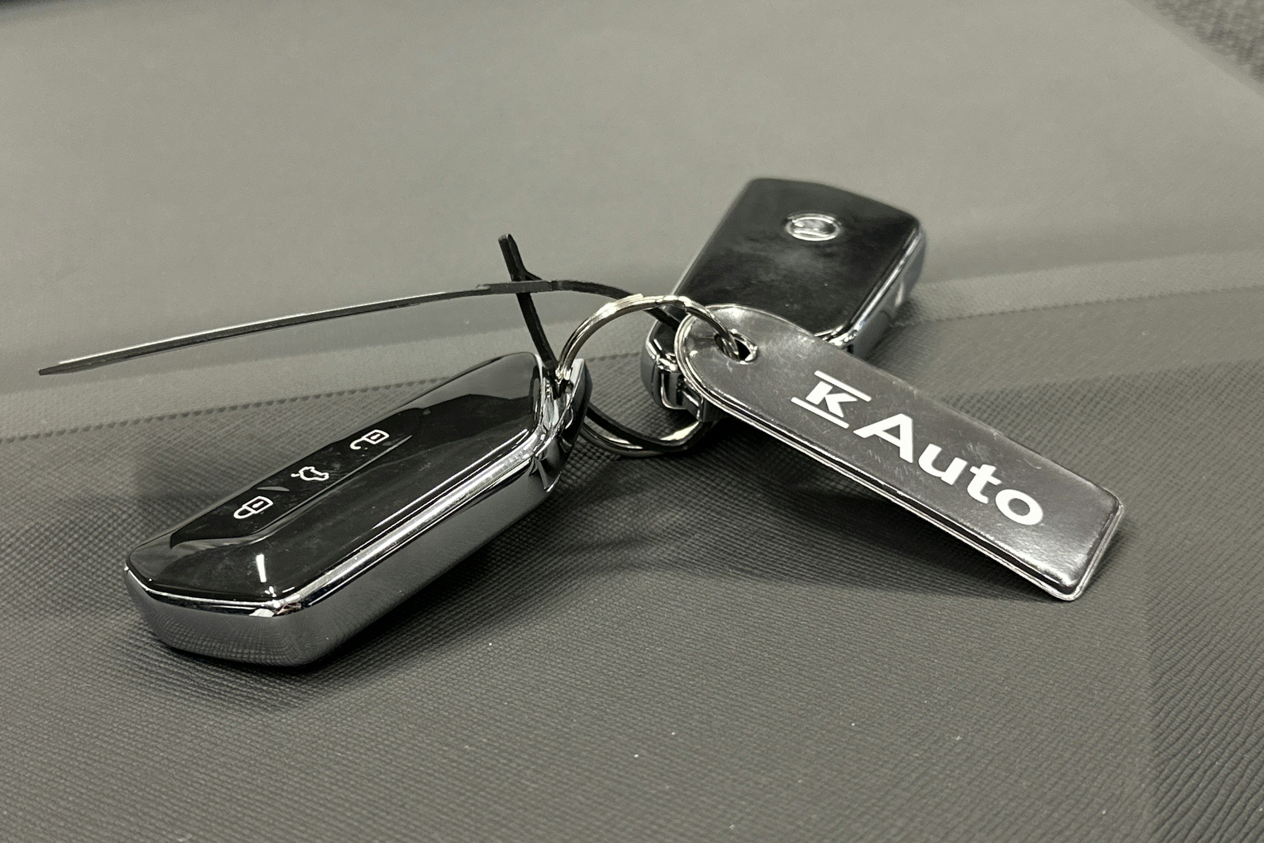 hopea Skoda Enyaq 2025 kuva 36.