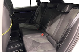 valkoinen Skoda Enyaq 2025 kuva 10.