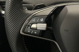 valkoinen Skoda Enyaq 2025 kuva 20.