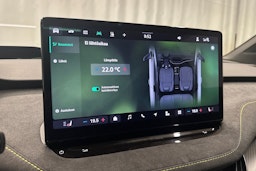 valkoinen Skoda Enyaq 2025 kuva 31.