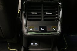 valkoinen Skoda Enyaq 2025 kuva 42.