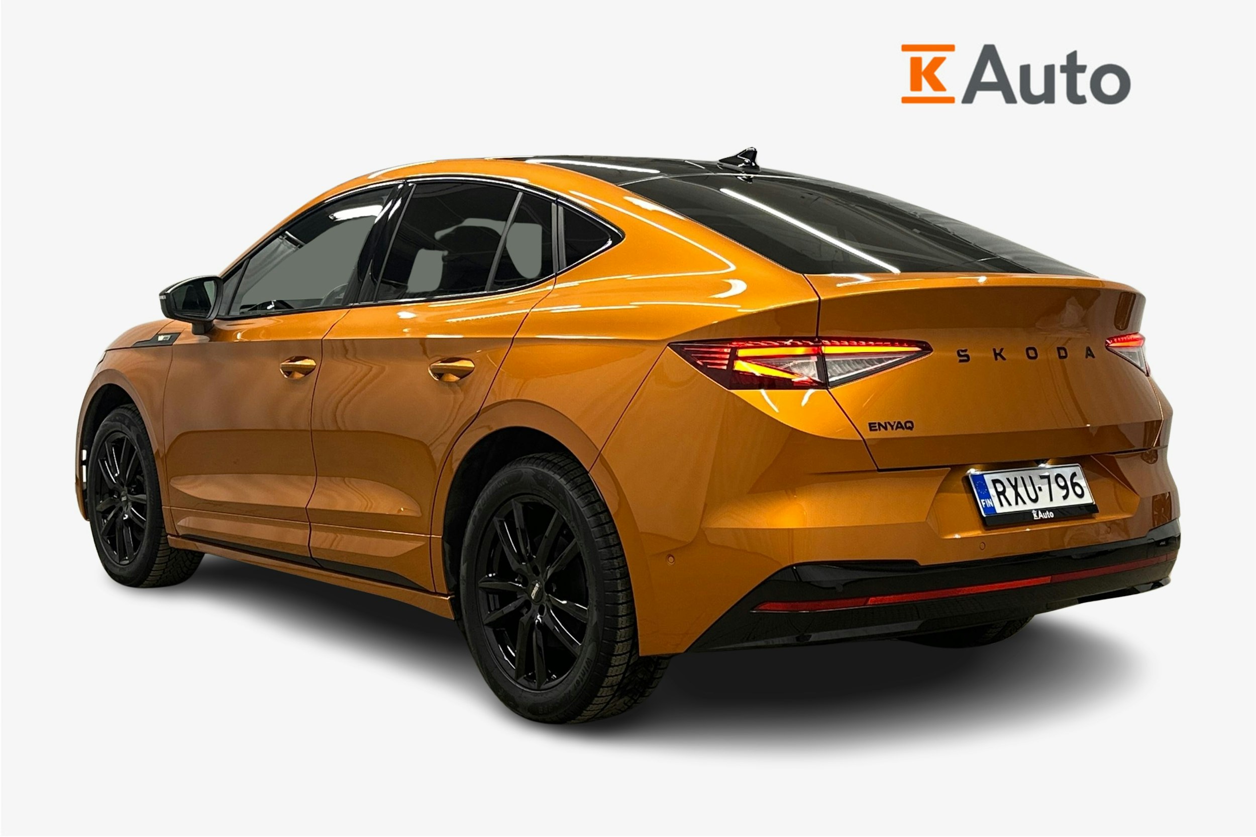 oranssi Skoda Enyaq 2025 kuva 2.