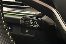 oranssi Skoda Enyaq 2025 kuva 24.