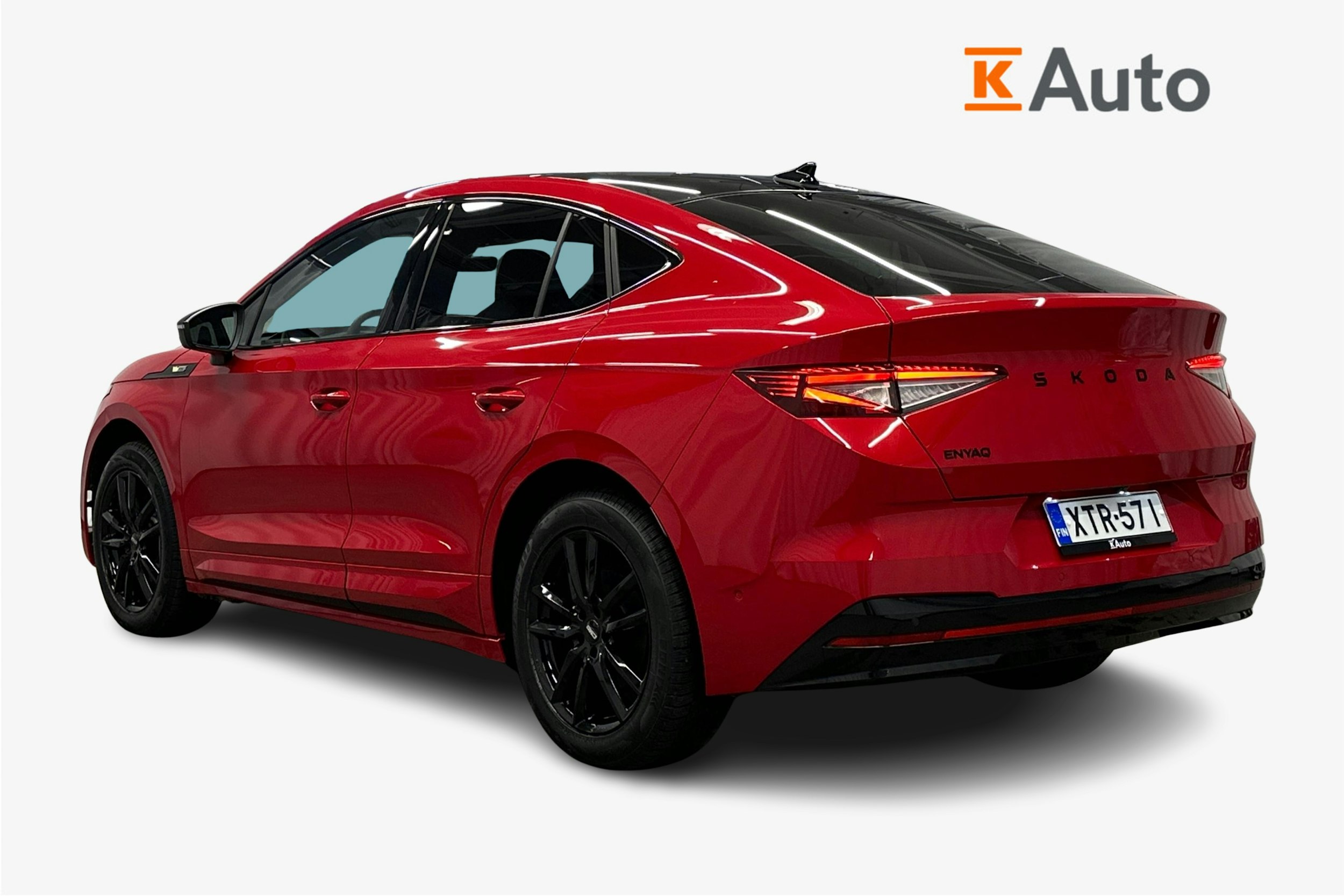 punainen Skoda Enyaq 2025 kuva 2.