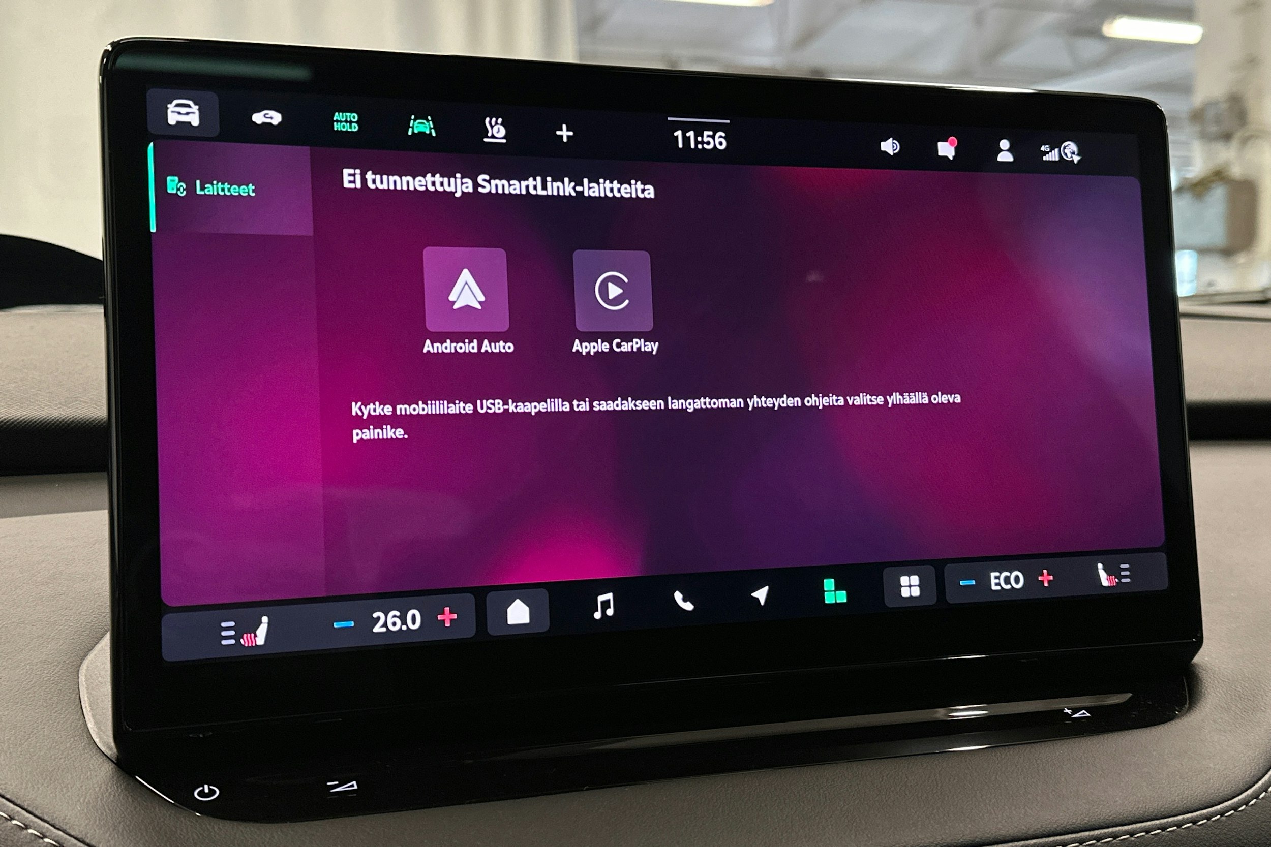 punainen Skoda Enyaq 2025 kuva 25.