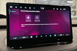 punainen Skoda Enyaq 2025 kuva 25.