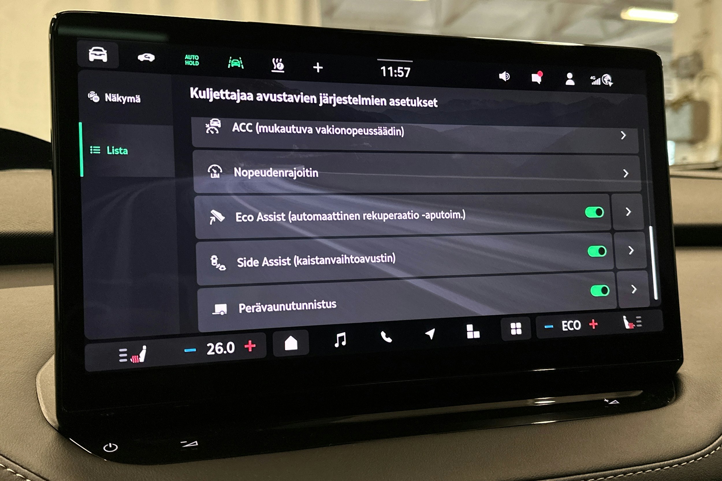 punainen Skoda Enyaq 2025 kuva 28.