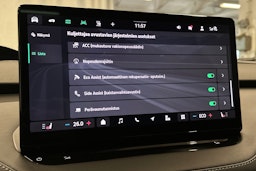 punainen Skoda Enyaq 2025 kuva 28.