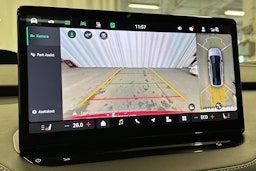 punainen Skoda Enyaq 2025 kuva 31.