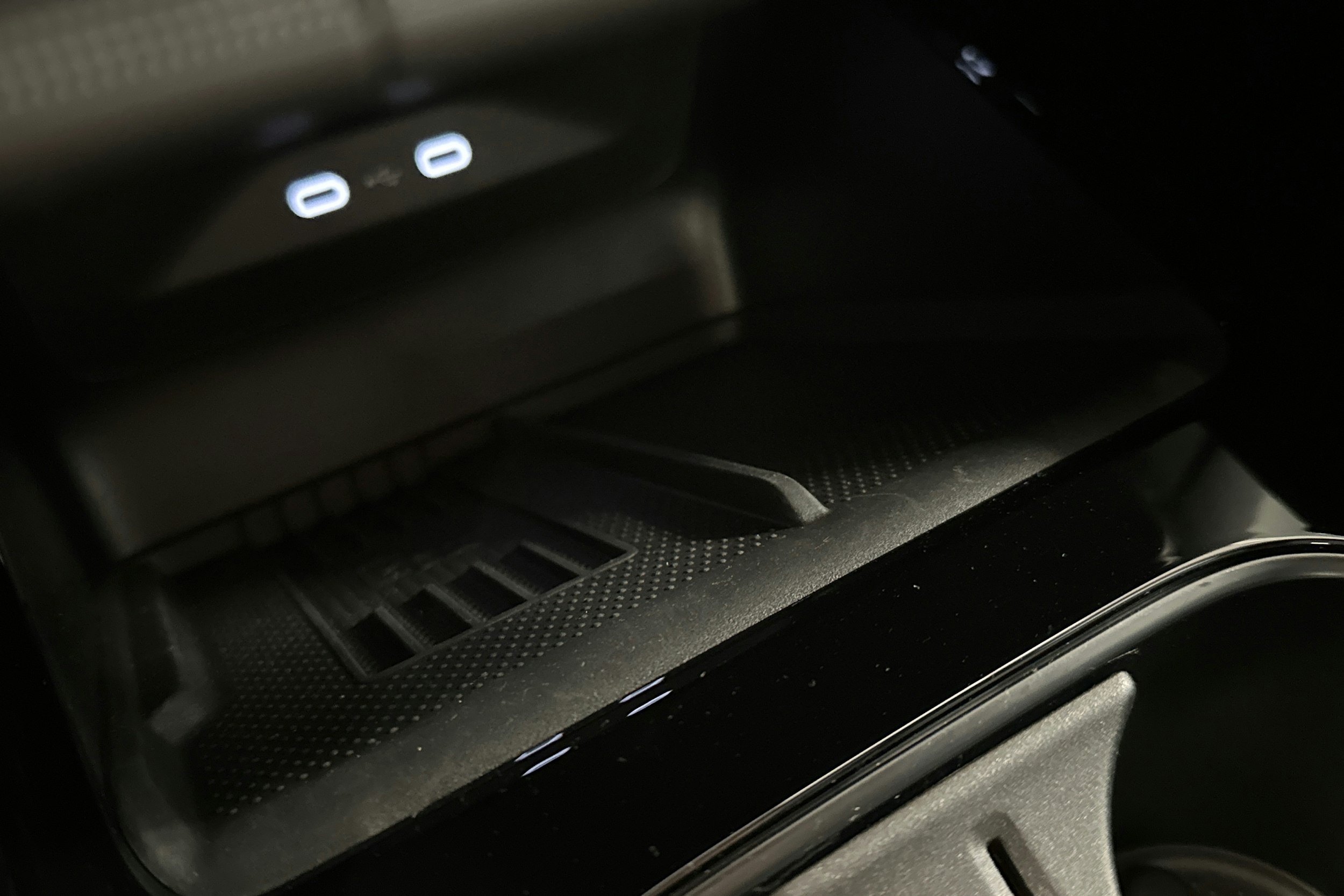 punainen Skoda Enyaq 2025 kuva 33.