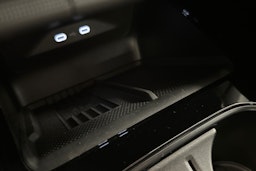 punainen Skoda Enyaq 2025 kuva 33.