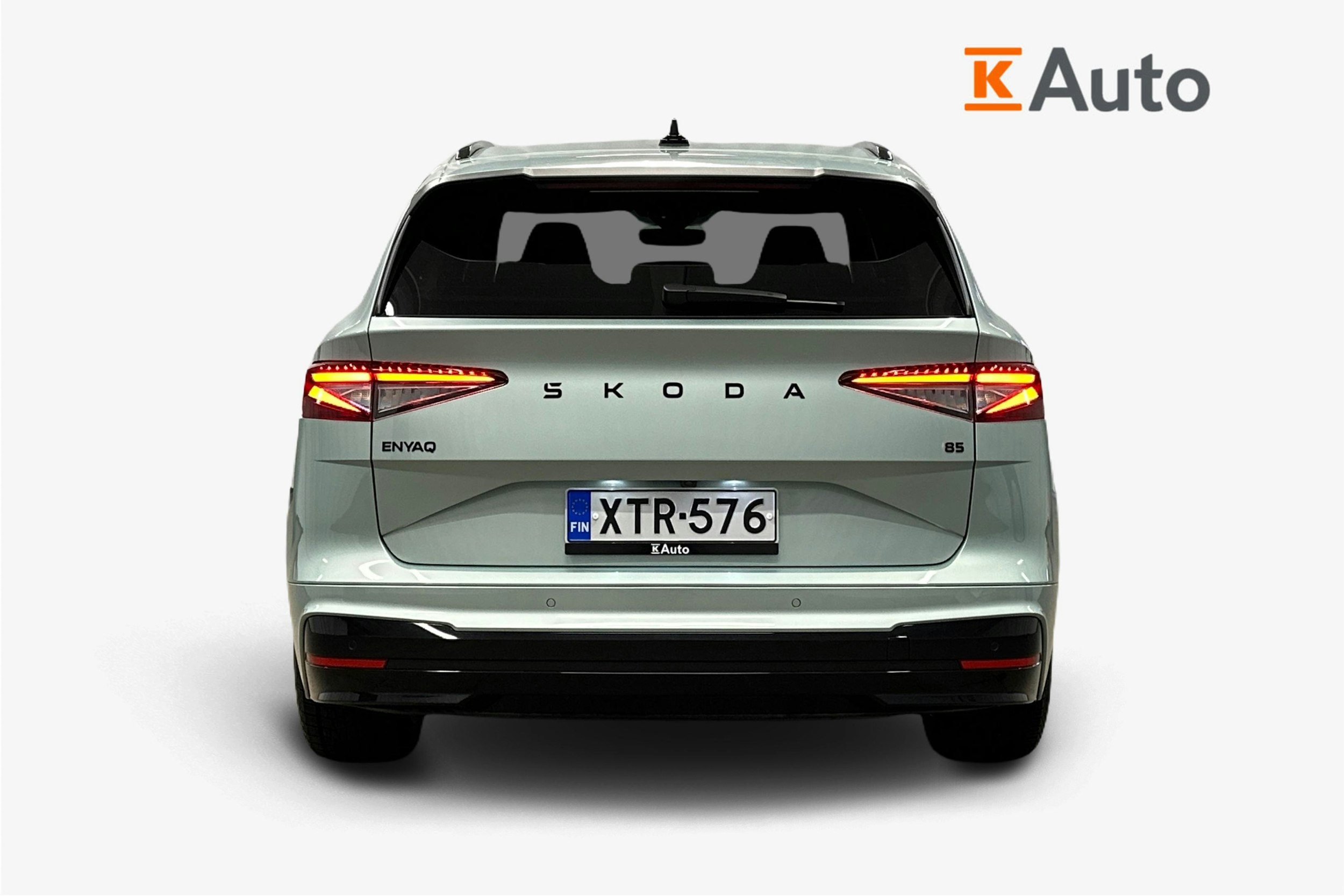 harmaa Skoda Enyaq 2025 kuva 3.